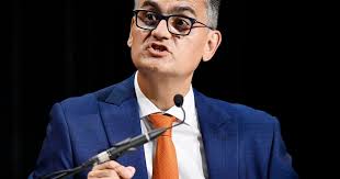 Rivals trade barbs in pursuit of open seat in Hamilton East-Stoney Creek