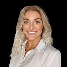 Brenda Bean's Instagram, Twitter & Facebook