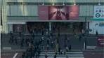 Capturing the Iconic Shinjuku Crossing Shot in Japan