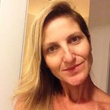 Débora Waltrich (@deborawaltrich)