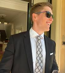 Long weekend vibes 🥂