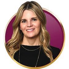 Tracy Lampman's Instagram, Twitter & Facebook