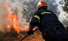 Και τώρα, και σαν να μην έφταναν όλα αυτά, και μιας και μιλάμε για…συνδεσεισ, δείτε το ακόλουθο βίντεο όπου ένας άνδρας μας καταδεικνύει/αποδεικνύει ακριβώς αυτό. Fwtia Twra Sto Layrio Newsbomb Eidhseis News