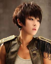 Simple yet classy, this bob stops at the jawline and features only a center part. Pixie Haircuts For Asian Women 2021 2022 Update 18 Best Short Hairstyle Ideas
