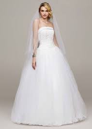 Tulle Wedding Dress With Corseted Satin Bodice David S Bridal Ball Gowns Wedding Davids Bridal Wedding Dresses Wedding Gown Gallery