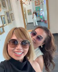 When 2 realtors get together 😍🥰😘 food + fun 💖 #texasrealtors  #realtorlife #htowneats #houstonrealtors #sushilunch #omakase  @michellengorealtor