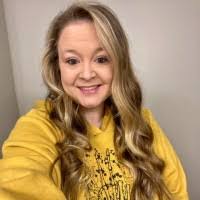 Amanda Gaddis's Instagram, Twitter & Facebook