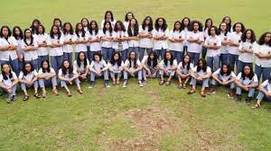 Tapi sebagai kompensasinya, jika diterima melalui jalur pmdk, namun ternyata memilih sma lain (bukan di gonzaga), maka sekolah asal siswa tersebut, dalam hal ini sekolah gw, smp marsudirini bekasi, pada tahun berikutnya siswanya ga dibolehin masuk gonzaga. Siswa Di Sekolah Ini Banyak Yang Berambut Gondrong Segini Biaya Masuknya Tribunnews Bogor