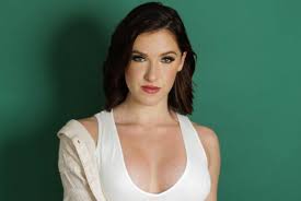 Adison Briana Picture, Dating, Age, Weight, Height, Net Worth, Wiki, And  Biography