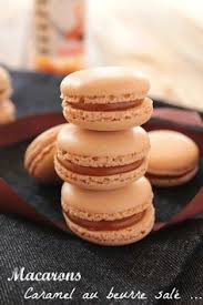Macarons Au Caramel Au Beurre Sale Meringue Italienne Chocociframboise Le Blog Recettes De Cuisine Macaron Recette Macaron