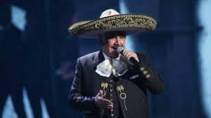 Iconic figure in mexican musical history, known as el rey de la música ranchera. Atencion Medicos Revelan El Estado De Salud De Vicente Fernandez