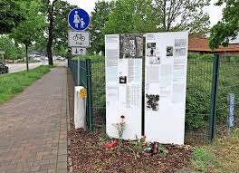 Seit 1998 produzieren wir gartenhäuser, gerätehäuser und kinderspielhäuser in massiver blockbohlenbauweise, in einem eigenen werk im baltikum. Konigs Wusterhausen Konigs Wusterhausener Stadtrat Lehnt Benennung Einer Strasse Nach Jurek Becker Anstelle Von Schutte Lanz Ab