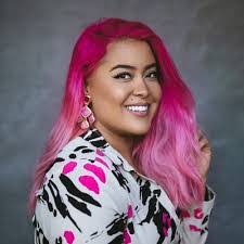 Jasmine Begley's Instagram, Twitter & Facebook