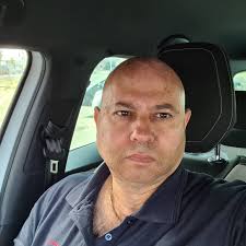 ניסים שמו חשמלאי מוסמך‎ added a...