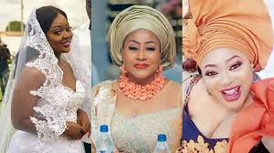 13 Celebrities Who Walked out of Their Marriage.