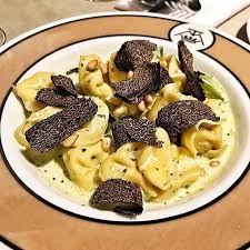 305 Mentions J Aime 1 Commentaires La Maison De La Truffe Maisondelatruffe Sur Instagram Evening Plans At Maison De L