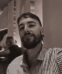 Happy birthday to my favourite… oh how I am so grateful to share this life  with you. 🦭💘🍝🍷🍜♨️ 🌳 @robjamesmclean