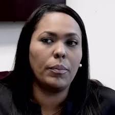 Rosachely Rivera queda al mando de Gurabo