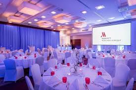 Munich Airport Marriott Hotel Hochzeit Hochzeitslocation Veranstaltungsraum Hotel
