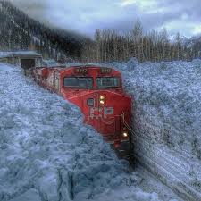Wow Train Reisen Durch Sehr Tiefen Schnee Mr Unglaublich Wenn Sie Nicht Im Tiefschnee Leben Denken Sie Nicht Daran Solch Train Travel Train Train Rides