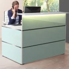 An der empfangstheke findet der erste kontakt zwischen den patienten und dem personal der praxis statt. Empfangstheken Klassiker Direkt Chefzimmer Buromobel Funktionsmobel Designmobel