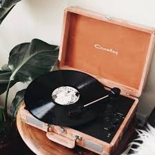 Vinyl record shop, new vinyl records, vintage vinyl records, music pics. Aesthetic Vintage And Music Image 6233886 On Favim Com
