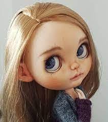 Eva Blythe's Instagram, Twitter & Facebook
