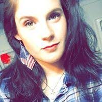 Renee Knickerbocker's Instagram, Twitter & Facebook