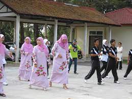 Mahsuri raikan anak yatim di pusat jagaan cahaya kasih via www.mahamahu.com. Portal Rasmi Pdt Kuala Selangor Lawatan Kerja Puspanita Kementerian Perdagangan Dalam Negeri Dan Hal Ehwal Pengguna Koperasi Putraja