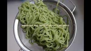 Cincang kecil dan tumis ayam bakar manis pedas masak kurleb 3 menit. Memasak Lemonilo Mie Instant Yang Sehat Youtube