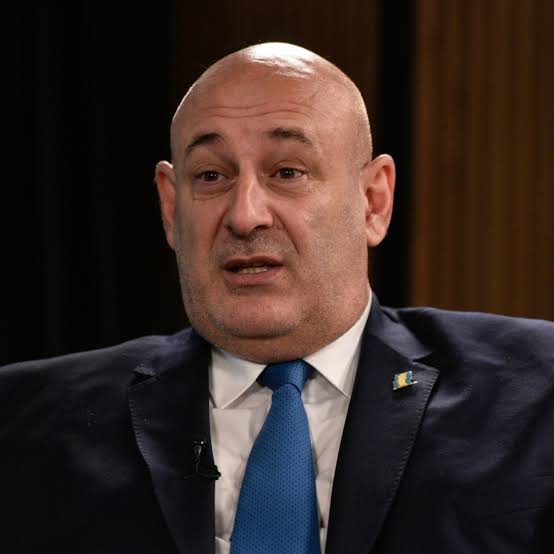 Santiago Cúneo presentará su nuevo libro con fuertes críticas a Milei: “La  opción es Patria o anti Patria” - Infobae