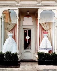 10 Tips For Choosing Your Wedding Dress Bridal Boutique Store Front Windows Bridal Stores