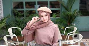 Последние твиты от jilbab pashmina (@jilbabpashmina). 6 Tutorial Hijab Pashmina Terbaru 2021 Simple Dan Nyaman