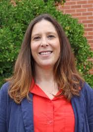 Erin Ratcliff's Instagram, Twitter & Facebook