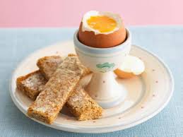 Eating breakfast on the go has become one of the most popular things going on today. What Are The Best Times To Eat Food
