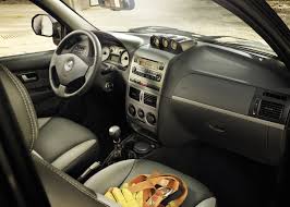 Ruote indipendenti tipo mc pherson, molle ed ammortizzatori sospensioni posteriori : Il Pick Up Fiat Strada Si Rinnova