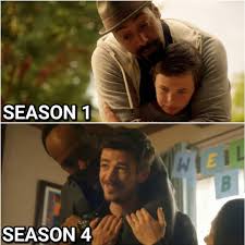 I Thought The Same Thing I M Like It S Like In Season 1 The Flash Grant Gustin The Flash Season Supergirl And Flash