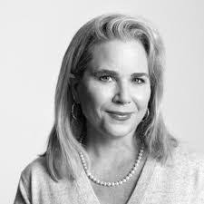 Eda Tekeoglu's Instagram, Twitter & Facebook