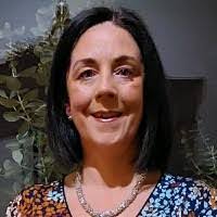 Loretta Needham's Instagram, Twitter & Facebook