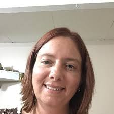 The Chakra Outline: A Katherine Sinclair Cozy Mystery : Cabot, Angie:  Amazon.com.au: Books