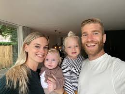 May 23, 2021 · kiran badloe. De Brabantse Held Van Fc Emmen Geniet Van Alle Aandacht Iedereen Gunt Het Ons Sport Ed Nl