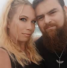 Why are my Instacart earnings pending and when can I cash out?