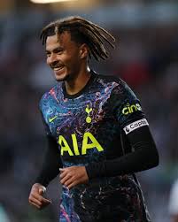 Der mittelfeldspieler steht beim fc everton unter . Dele Dele Official Twitter