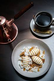 Nomad Restaurant New York Times Dining Review Dessert Restaurants Fine Dining Desserts Honey Dessert