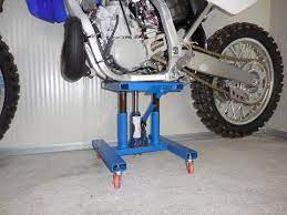 Alzamoto Girevole Fai Da Te Homemade Mx Lift Stand Youtube Bike Lift Bike Metal Bending Tools