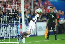 Champions League Final 2012, FC Bayern... - Saving a penalty on ...