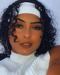 Amar você é como fosse um peixe que conseguiu entrar no mar novamente, Você  é tudo que tenho é só em saber que depois de toda essa tempestade você está  aqui cmg