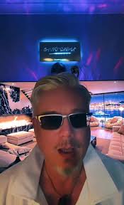 Aki Sayan X Sprinter Full