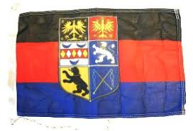 Flagge der stadt leer (ostfriesland), landkreis leer, niedersachsen beschreibung des wappens:„in blau ein silbernes (weißes) l begleitet von zwei sechszackigen silbernen (weißen) sternen, über dem l ein silbernes (weißes) röschen. Flagge Ostfriesland Mit Wappen 30 Cm Ffostf2030