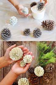 Make Beautiful Bleached Pinecones In 5 Minutes Without Bleach Non Toxic Easy Diy Pine Cone Craft Perf Pine Cone Decorations Pine Cone Crafts Cones Crafts